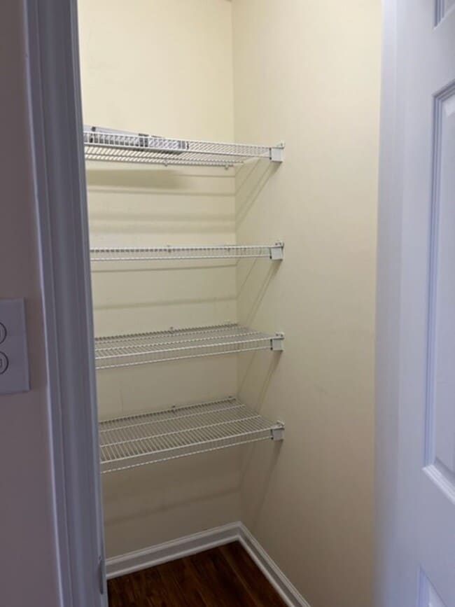 Building Photo - Three Bedroom Two Bath Home with Frog