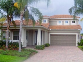 Building Photo - 11827 Barletta Dr