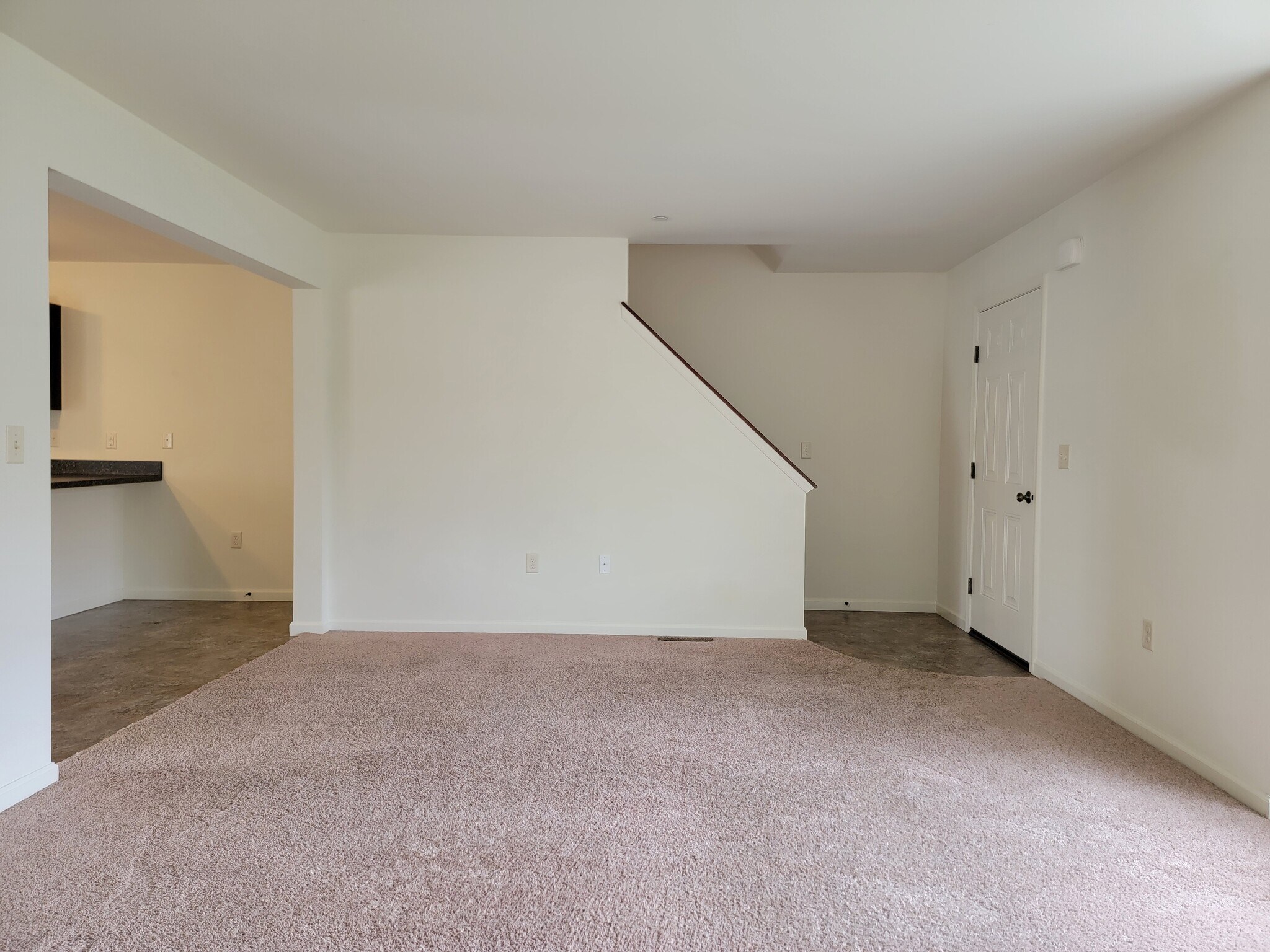 Building Photo - 227 Limestone Dr