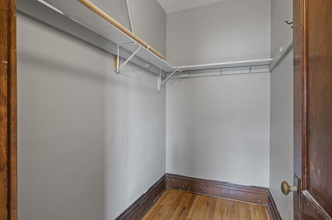 Building Photo - 203 Grotto St N