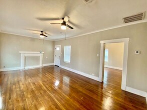 Building Photo - Highland Park adorable 2bd/1ba home AVAILABLE NOW!