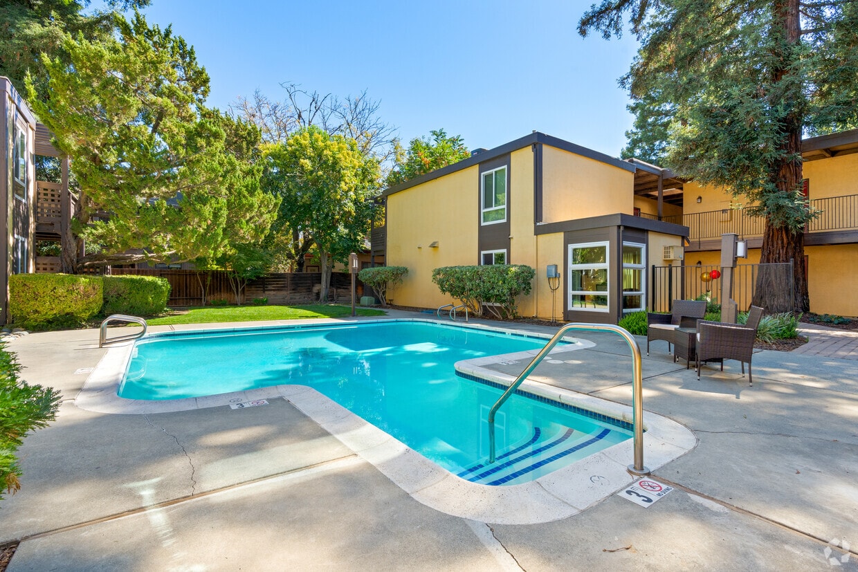 Redwood Tree Apartments - 607 E 8th St Davis CA 95616 | Apartment Finder