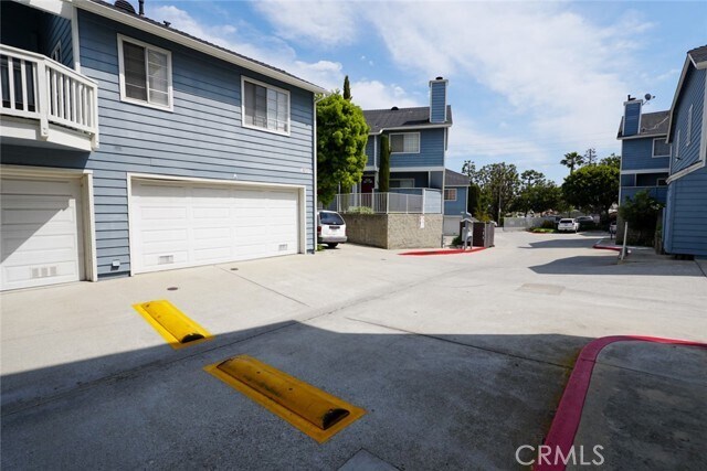 Building Photo - 26135 Frampton Ave