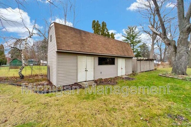 Building Photo - 1311 Ottawa Ave