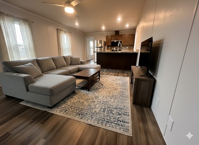 Building Photo - 34 Jubilee St