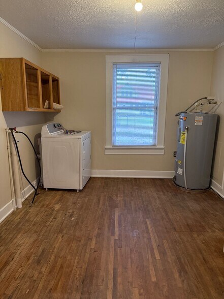 Building Photo - 4635 Cumby Rd