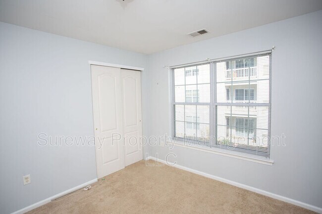 Building Photo - 87 Highbridge Ln