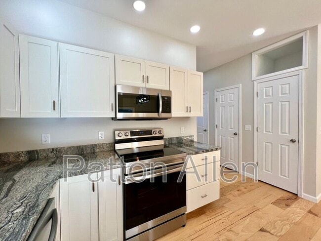 Building Photo - 305 Glenn Bridge Rd