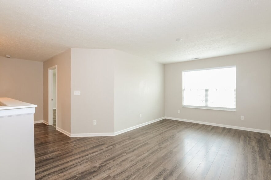 Building Photo - 508 Grassy Bend Dr