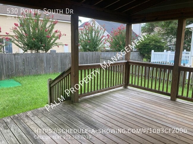 Building Photo - 530 Pointe S Dr