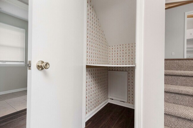 Building Photo - 7314 Ridge Creek Rd