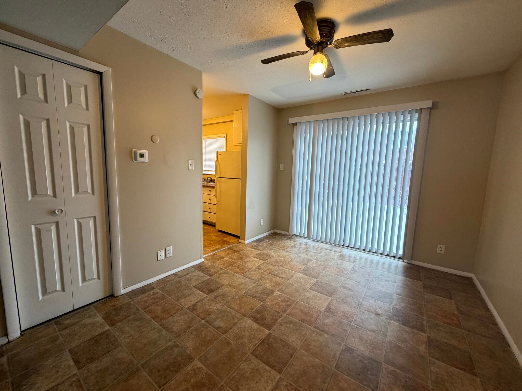 Building Photo - 2808 Hickory Rd