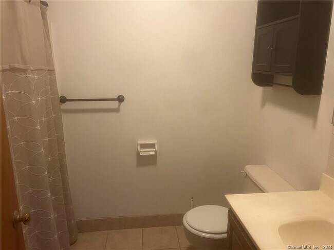 Building Photo - 10 MacIntosh Ln