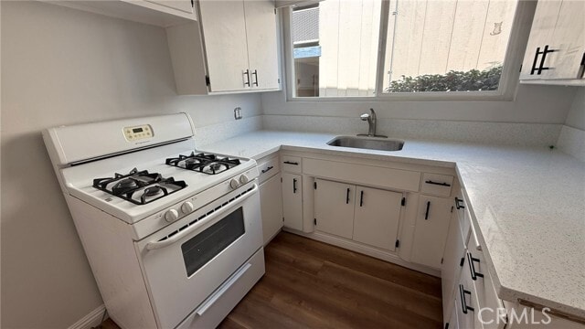 Building Photo - 1037 Portola Dr