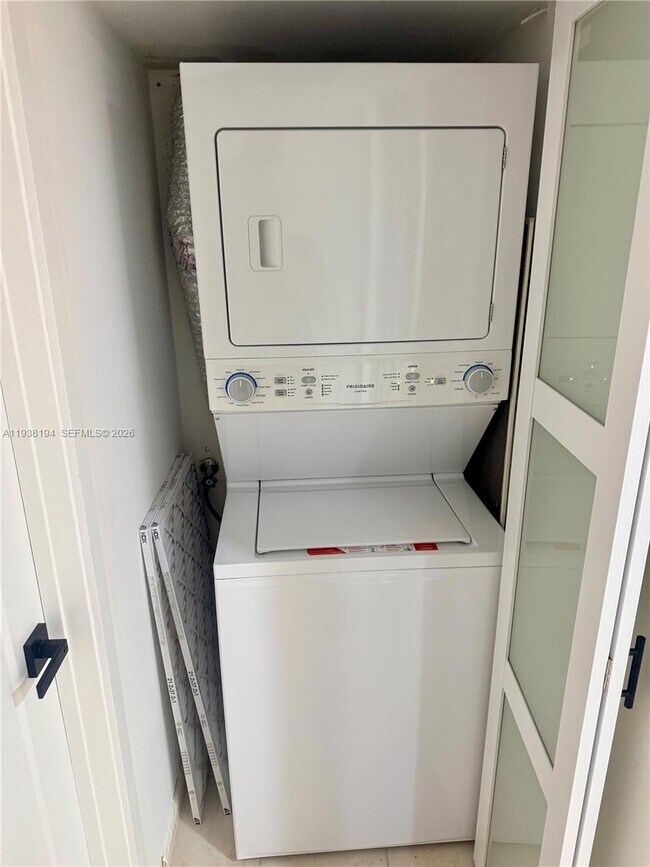 Building Photo - 1151 SW 128th Terrace