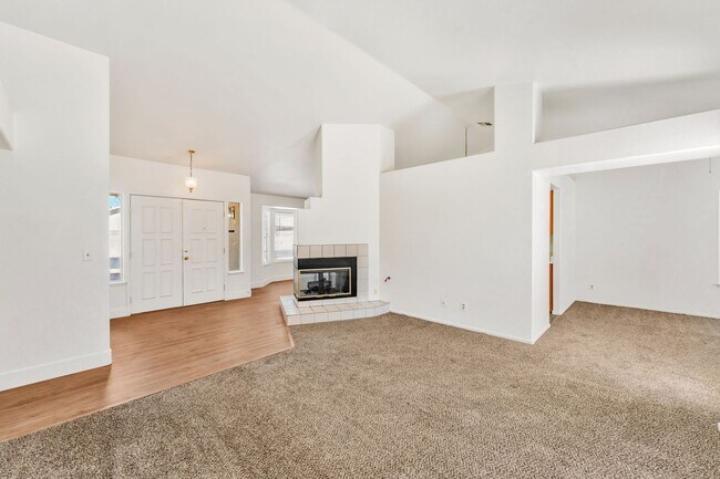 Building Photo - 4904 Spring Falls Way