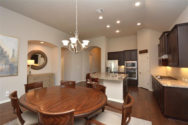 Building Photo - 142 Venice Cove