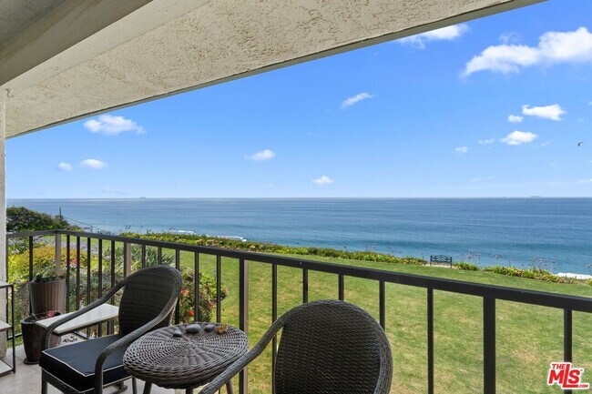 Building Photo - 29700 Zuma Bay Way