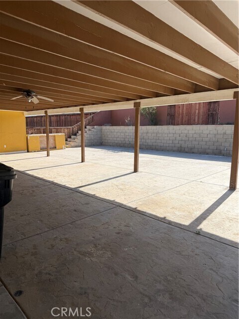 Building Photo - 13939 Little Park St