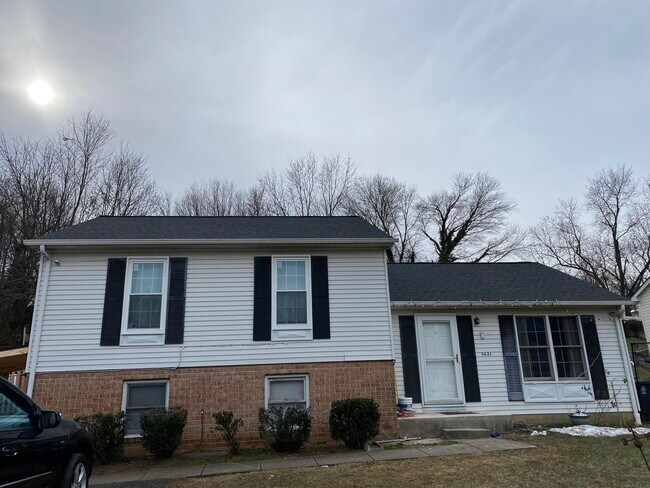 Building Photo - 6621 Greenvale Pkwy