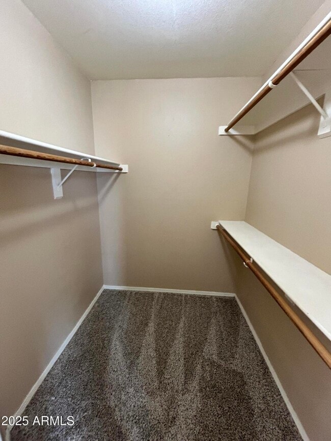 Building Photo - 8239 W Voltaire Ave