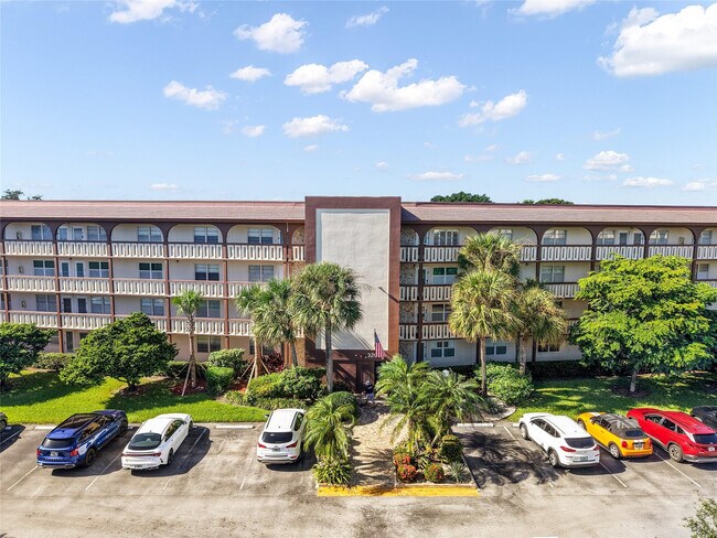 Building Photo - 3203 Portofino Point