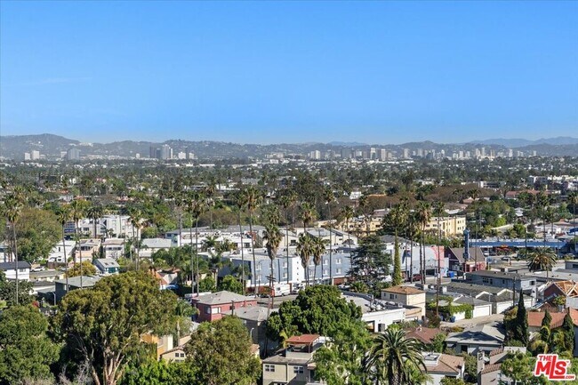 Building Photo - 4316 Marina City Dr