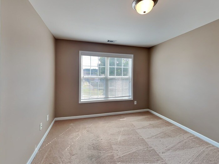 Building Photo - 2542 Carleton Gold Rd