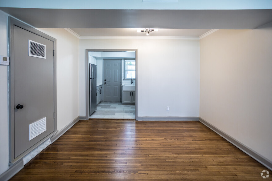 2 BR, 1 BA - 875SF - Highpoint at the Greenline