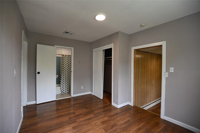 Building Photo - 3 Polizzi Dr