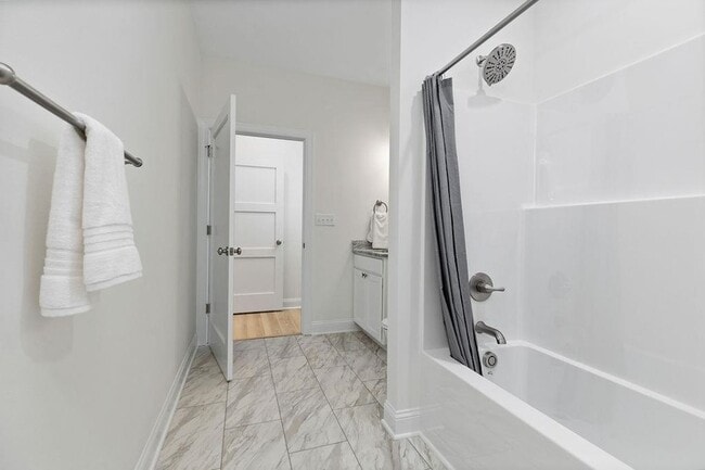 Building Photo - 1025 Frye St