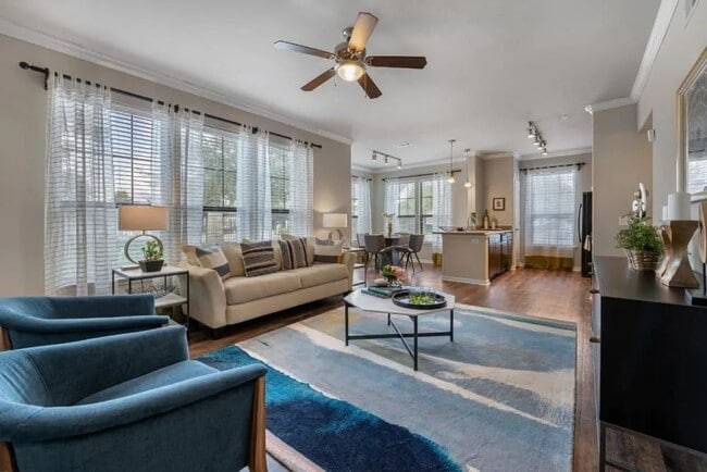 Building Photo - Elevated Comfort with Move-In Savings!