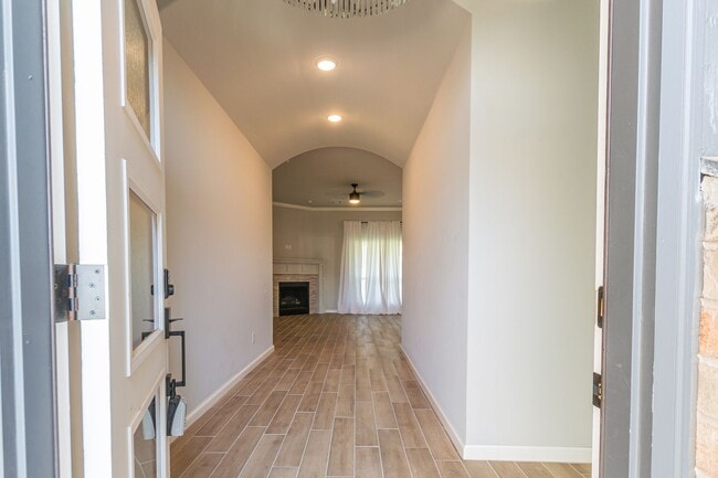 Building Photo - Modern 3-Bed, 2-Bath Home in Deer Creek School District!