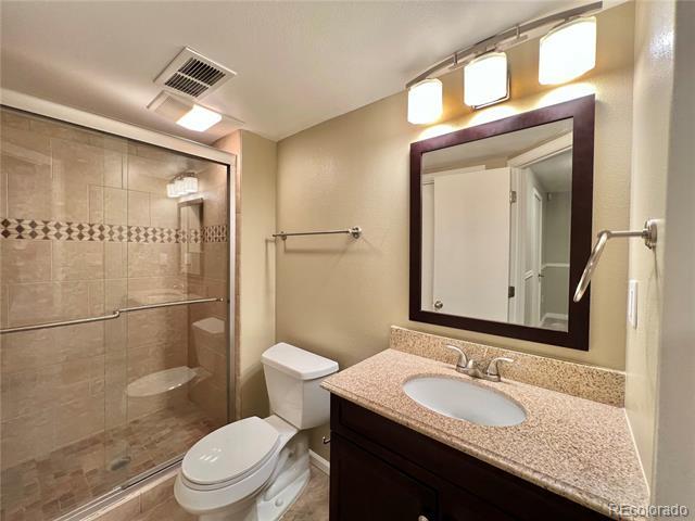 Building Photo - 652 Longfellow Ln