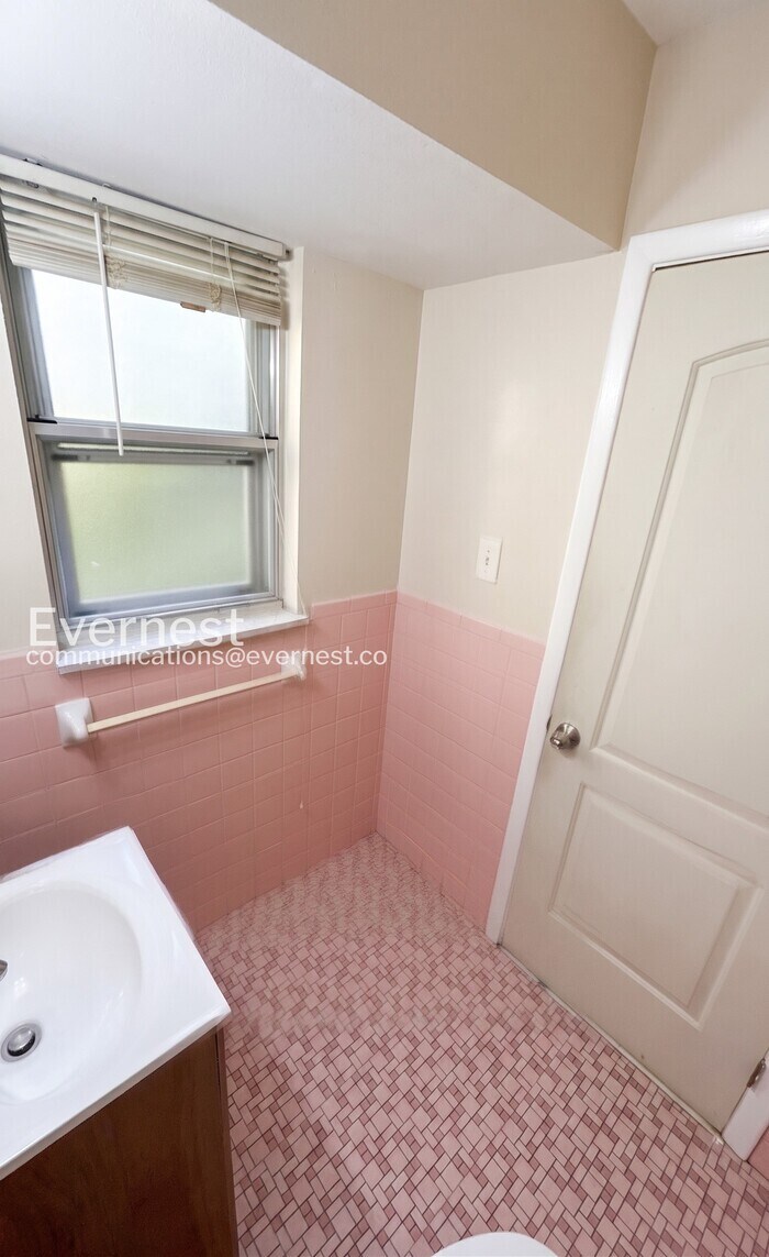 Building Photo - 4608 Barbara Dr