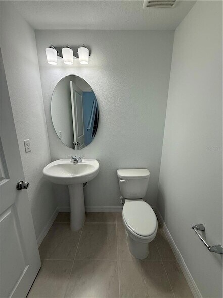 Building Photo - 4625 Orchard View Aly