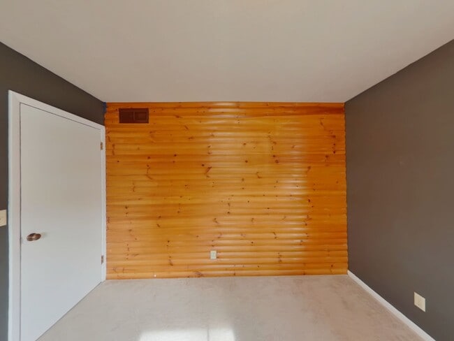 Building Photo - 7761 Killarney Ct