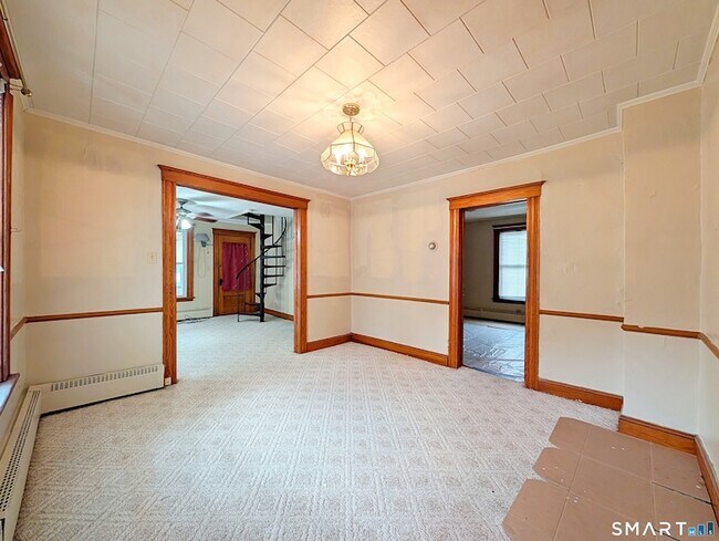 Building Photo - 226 Brightwood Ave