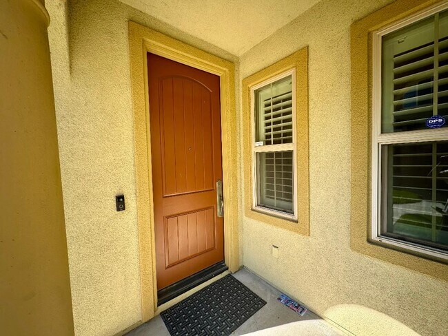 Building Photo - 1126 Usha Ln