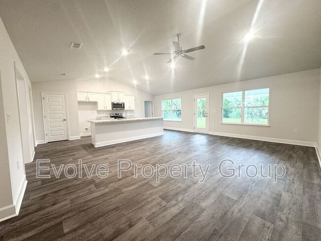 Building Photo - 31 Westridge Ln