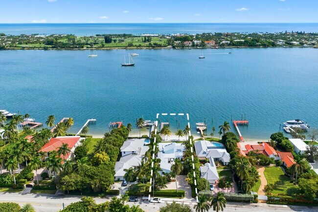 Building Photo - 3208 N Flagler Dr