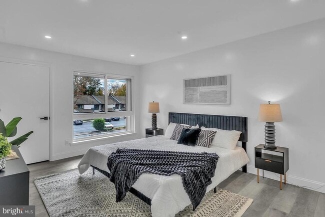 Building Photo - 201 Timber Creek Rd