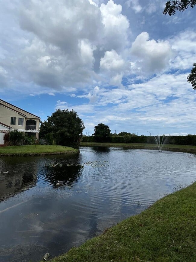 Building Photo - 815 Boynton Beach Blvd