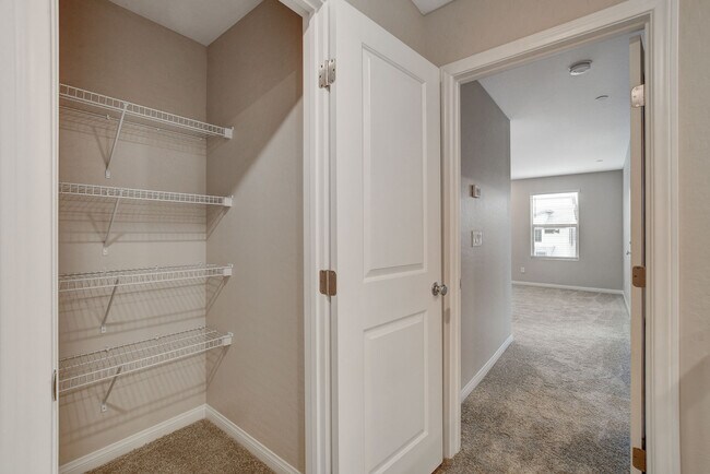 Building Photo - 11553 Alpine Cove Ave