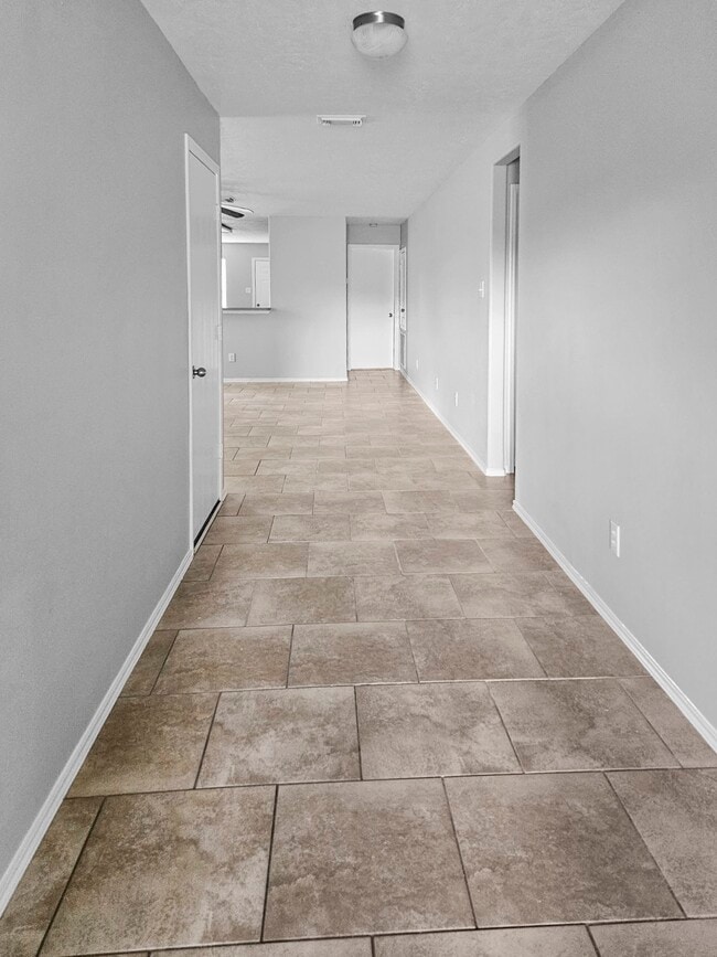 Building Photo - 17358 Wigeon Way Dr