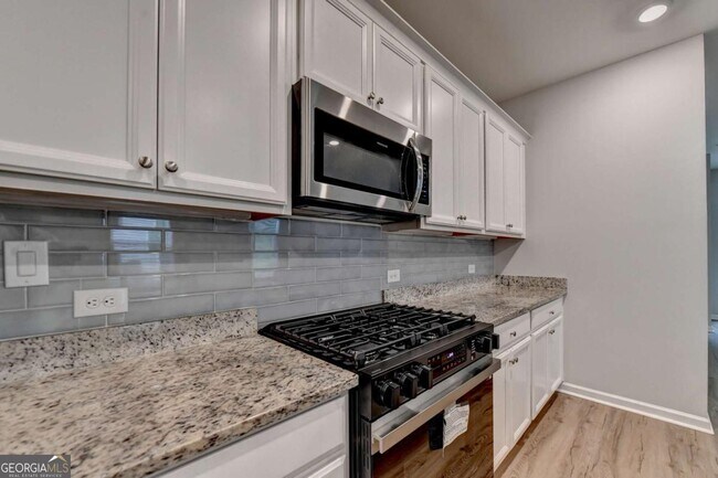 Building Photo - 175 Grey Falcon Ave