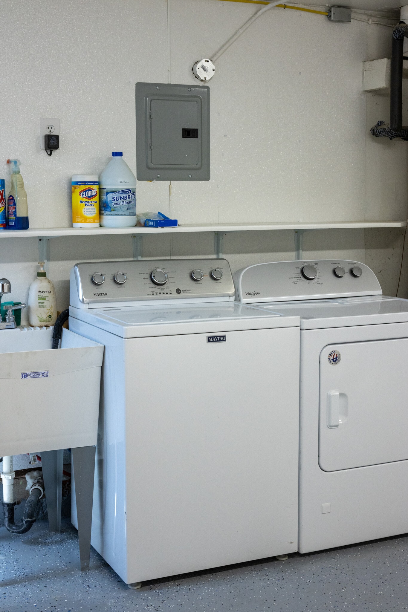 Washer & Dryer - 1450 F St