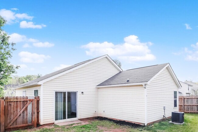 Building Photo - 11604 Stewarts Crossing Dr