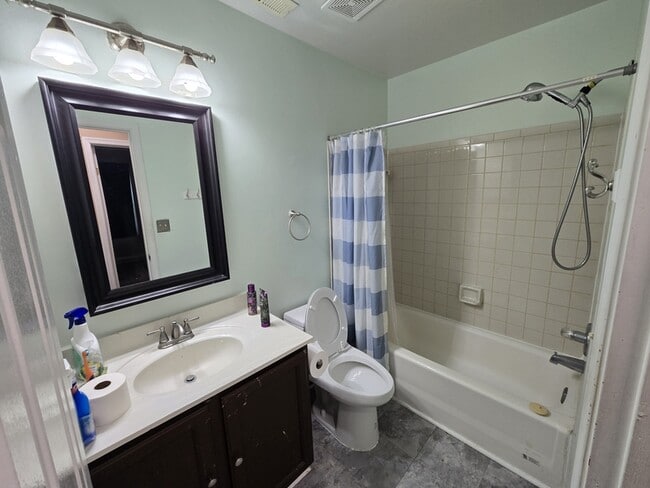 Building Photo - 1836 Haviland Dr