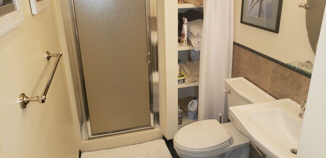 Building Photo - Wonderful Fully Furnished In Town Rental with Amazing View of the Harbor!